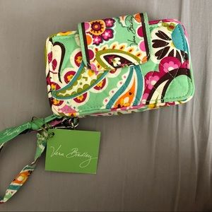 NWT Vera Bradley Smartphone wristlet
